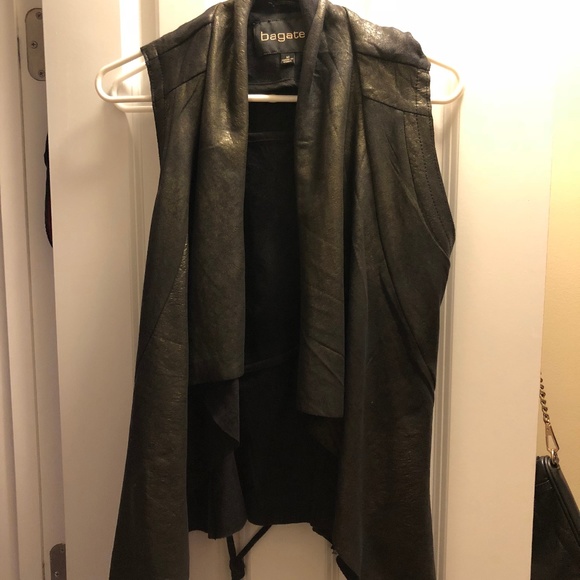 Metallic - Picture 1 of 1